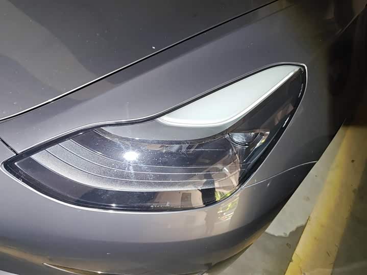 Фото 5 - Tesla Model 3