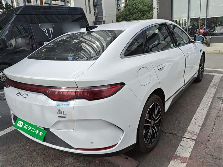 Фото 7 - BYD Qin L
