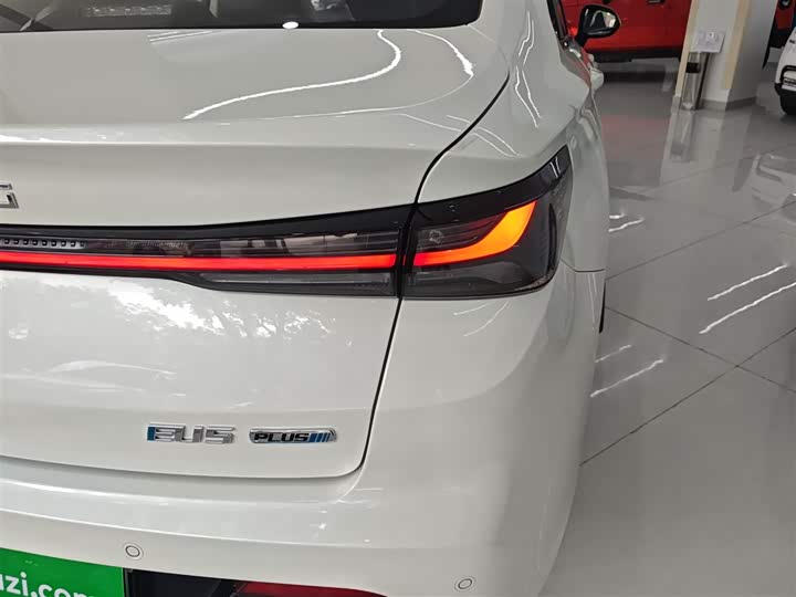 Photo 8 - Beijing EU5 Plus