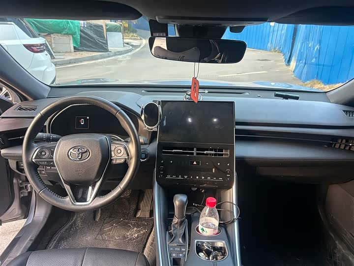 Фото 7 - Toyota Avalon