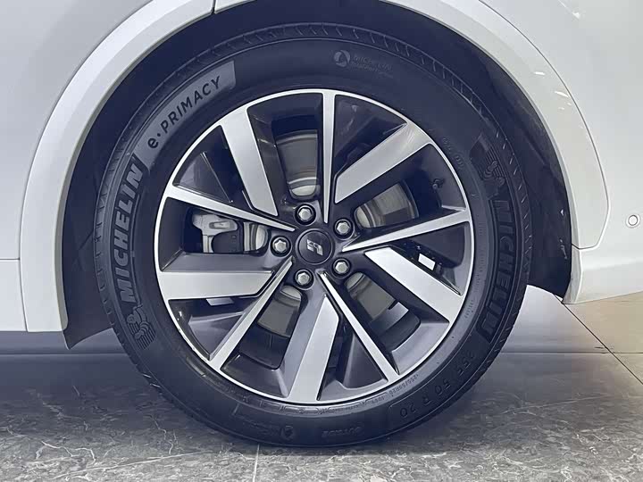 Фото 7 - LiXiang L7