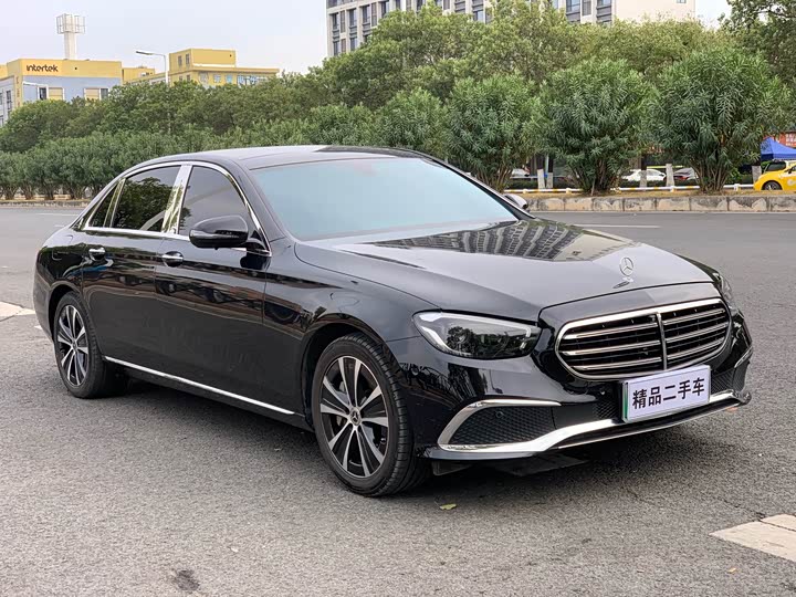 Photo 2 - Mercedes-Benz E-Class Hybrid