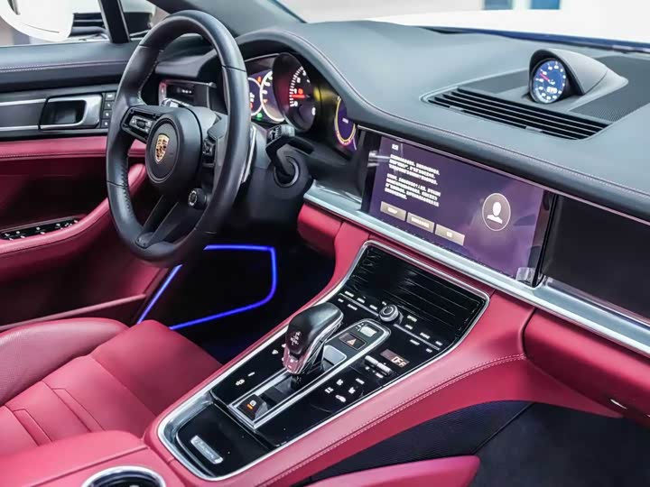 Фото 4 - Porsche Panamera