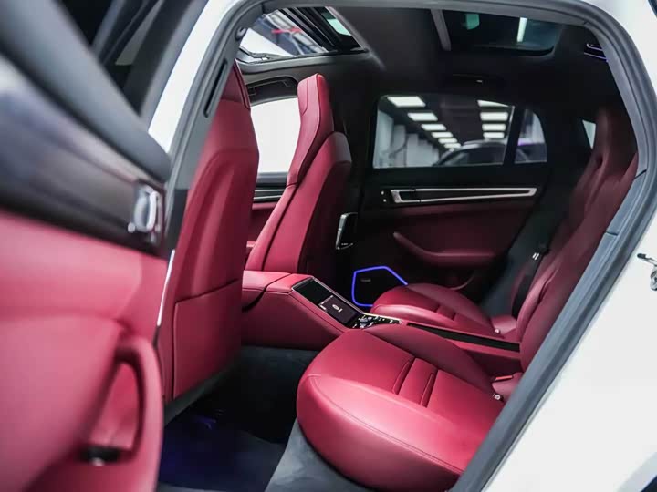 Фото 8 - Porsche Panamera