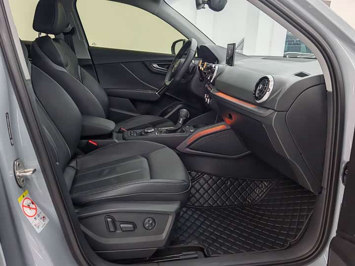 Фото 9 - Audi Q2L