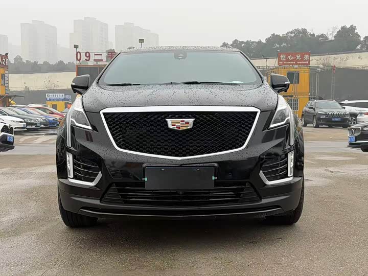 Фото 2 - Cadillac XT5