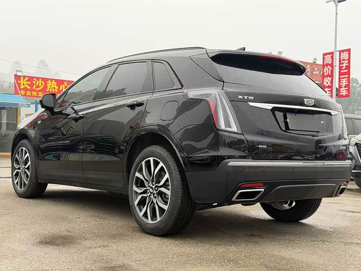 Фото 7 - Cadillac XT5