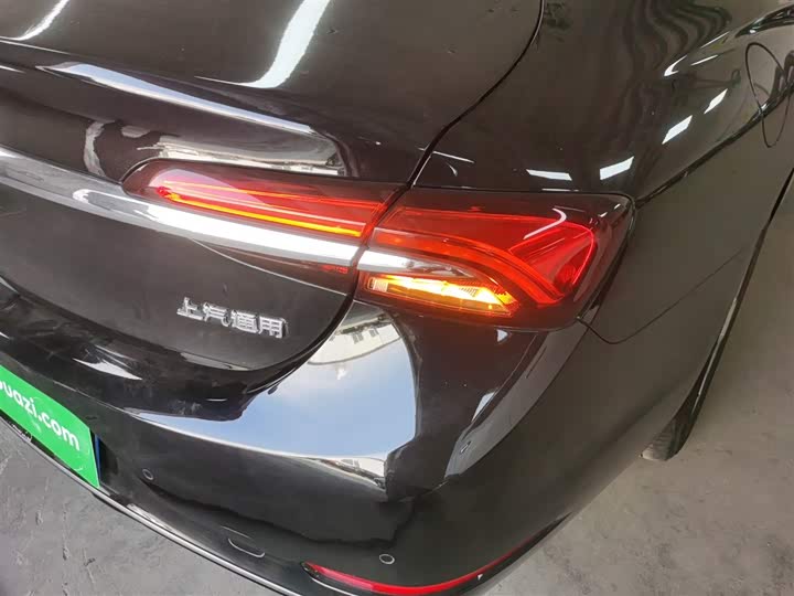 Фото 8 - Buick LaCrosse