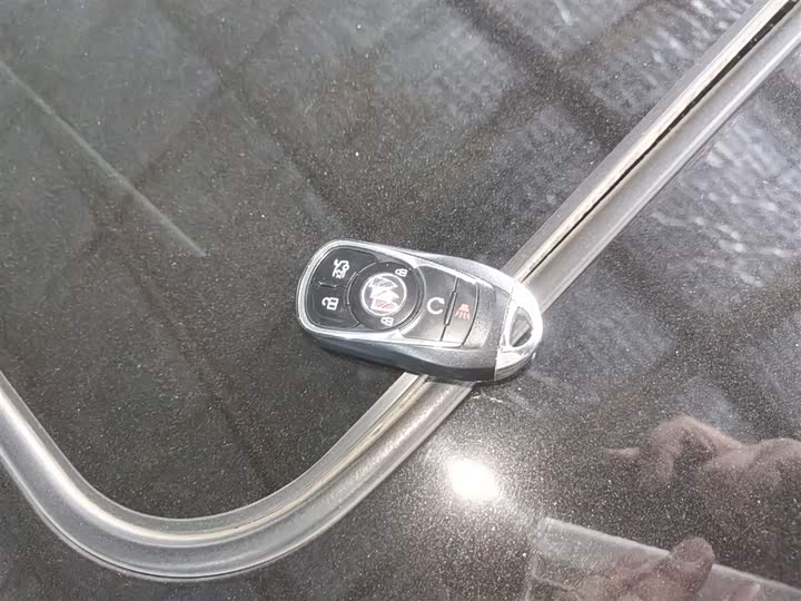 Фото 9 - Buick LaCrosse