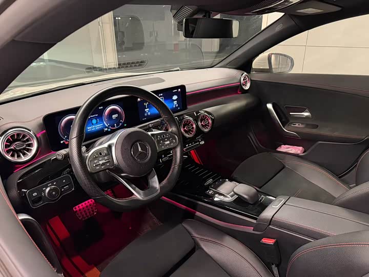 Фото 6 - Mercedes-Benz CLA-Class