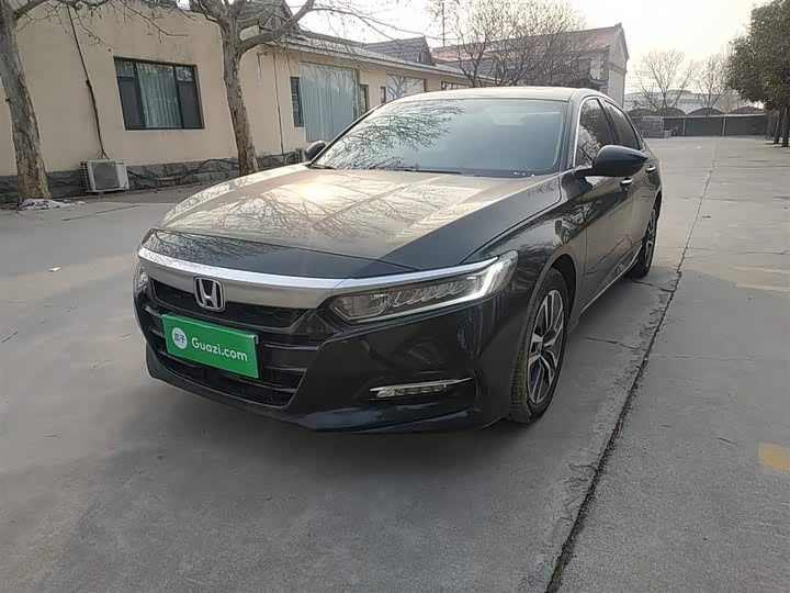 Фото 2 - Honda Accord