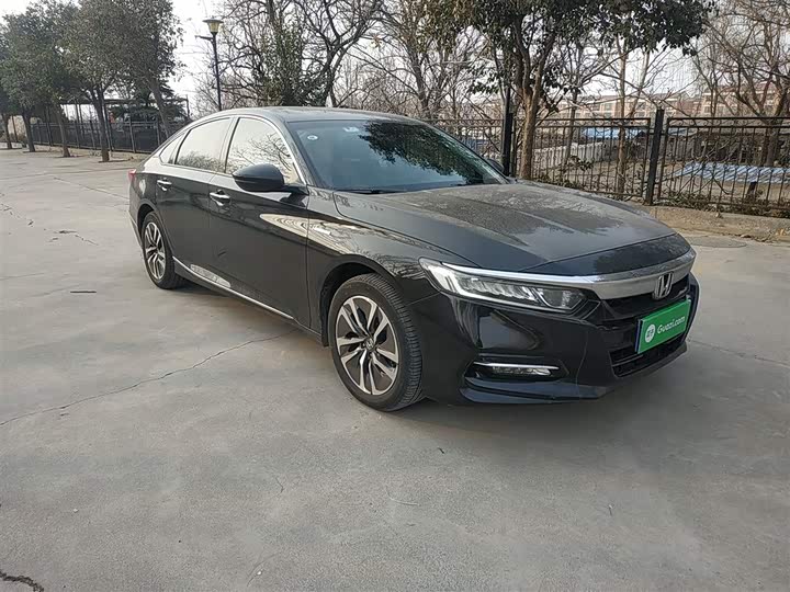 Фото 4 - Honda Accord