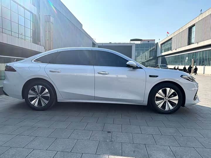 Фото 8 - Geely Galaxy A7