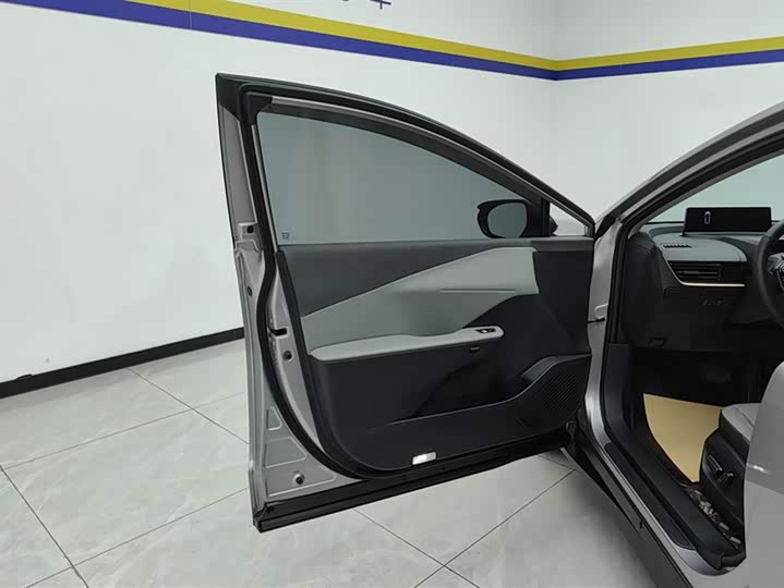 Фото 7 - Toyota bZ3