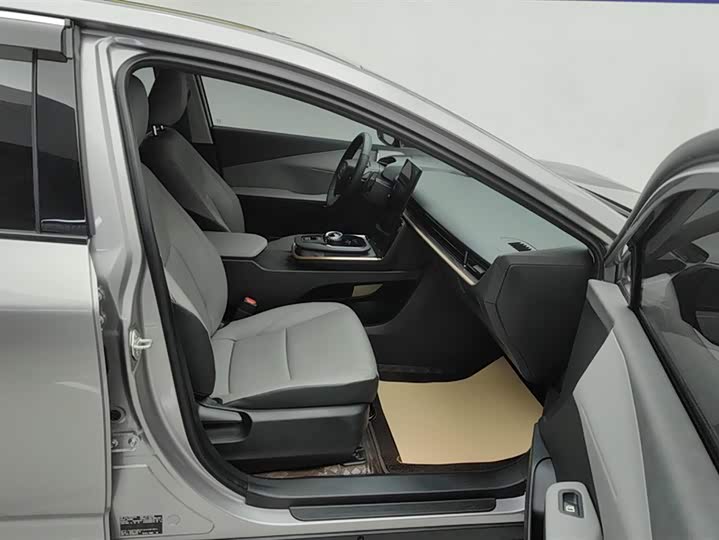 Фото 8 - Toyota bZ3