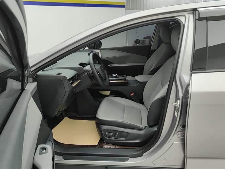 Фото 9 - Toyota bZ3