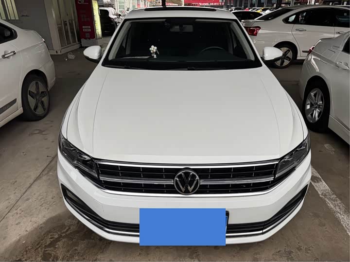 Фото 2 - Volkswagen Bora