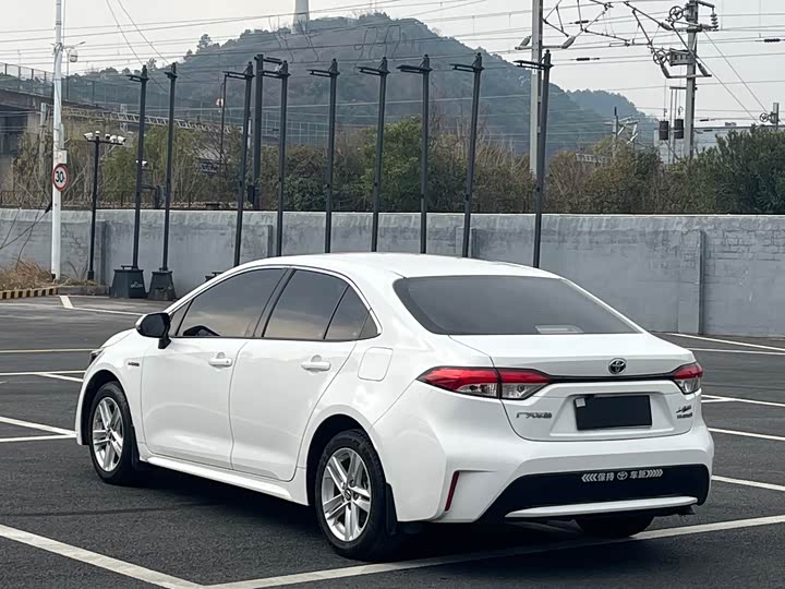 Фото 4 - Toyota Levin