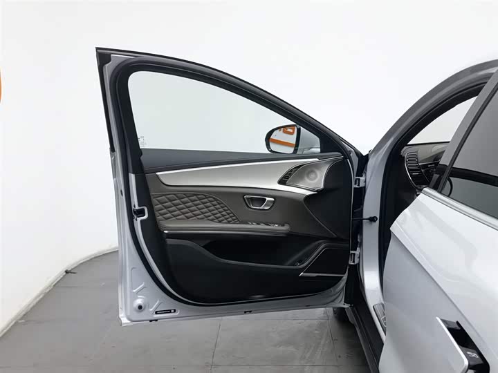 Фото 8 - BYD Han