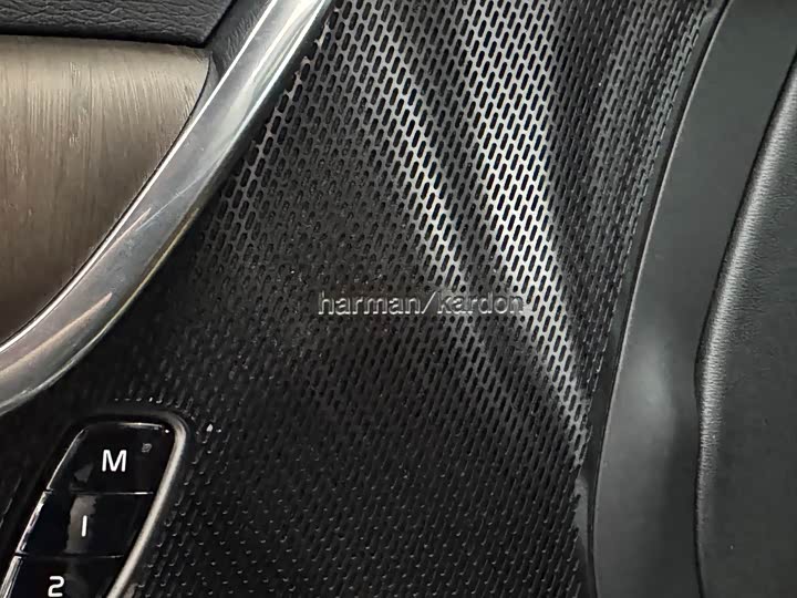 Фото 4 - Volvo V90