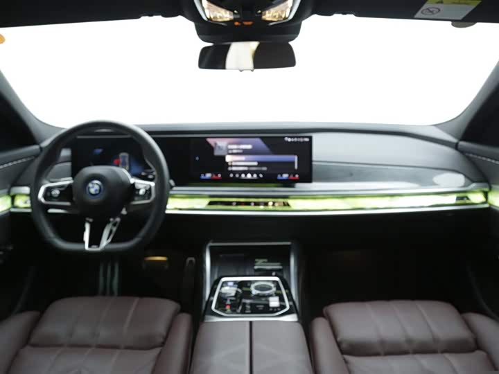 Фото 7 - BMW i7