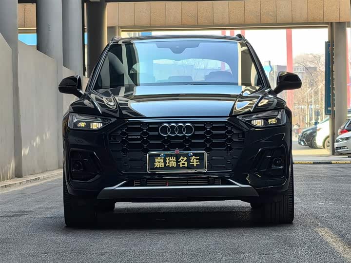 Фото 2 - Audi Q5L
