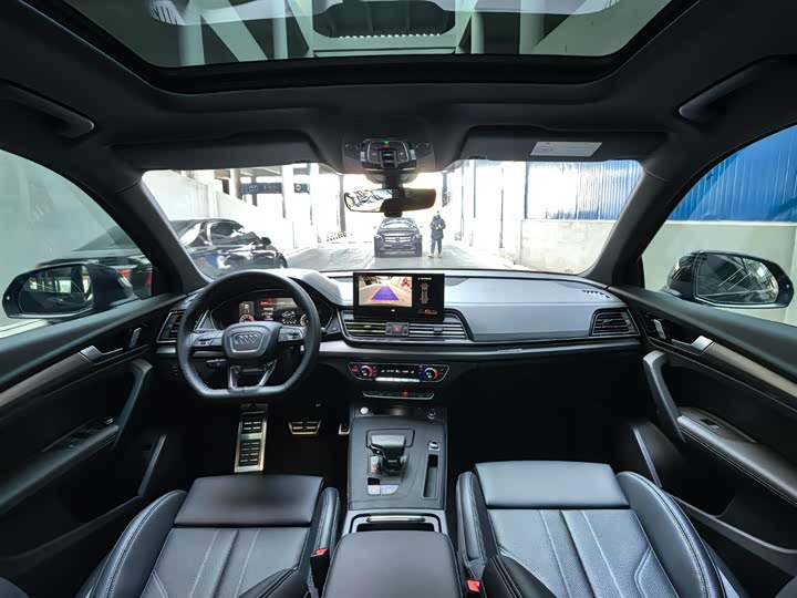 Фото 9 - Audi Q5L