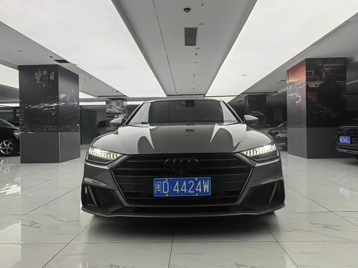 Фото 2 - Audi A7