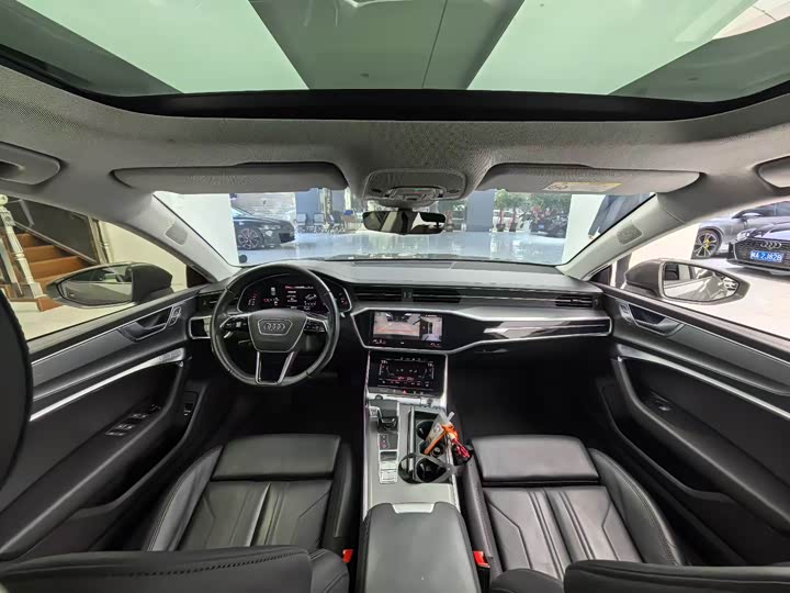 Фото 4 - Audi A7