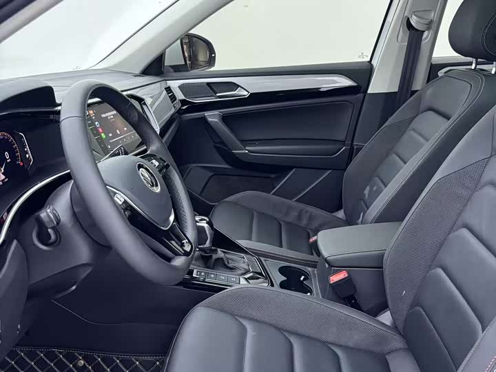 Фото 8 - Volkswagen Tayron