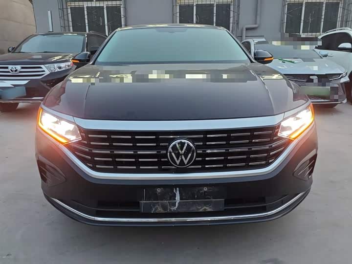 Фото 3 - Volkswagen Passat