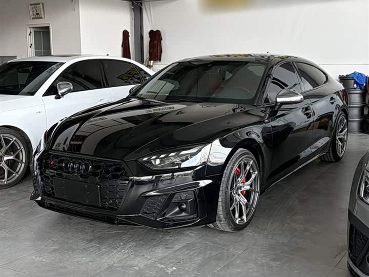 Фото 1 - Audi S5