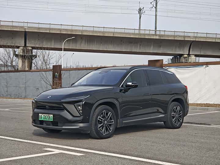 Фото 1 - Nio ES6