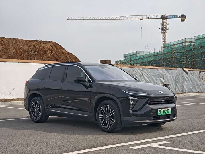 Фото 2 - Nio ES6