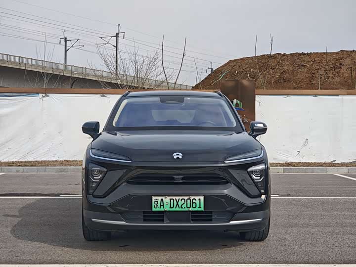 Фото 3 - Nio ES6