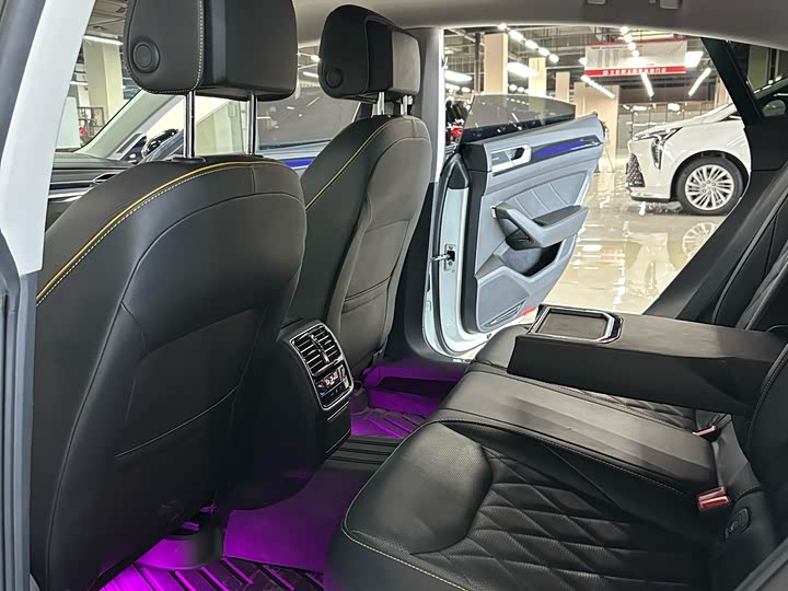 Фото 6 - Volkswagen CC