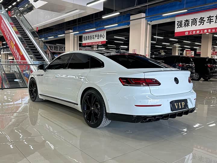 Фото 9 - Volkswagen CC