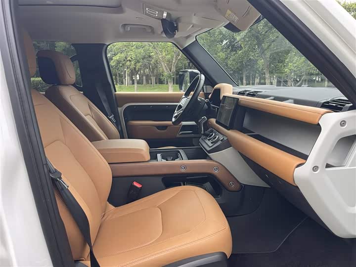 Фото 7 - Land Rover Defender