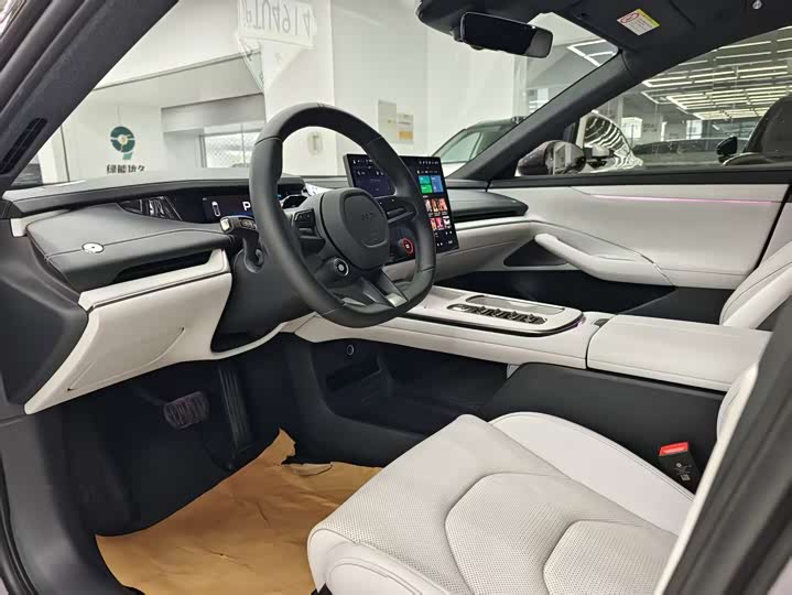 Фото 9 - Xiaomi SU7