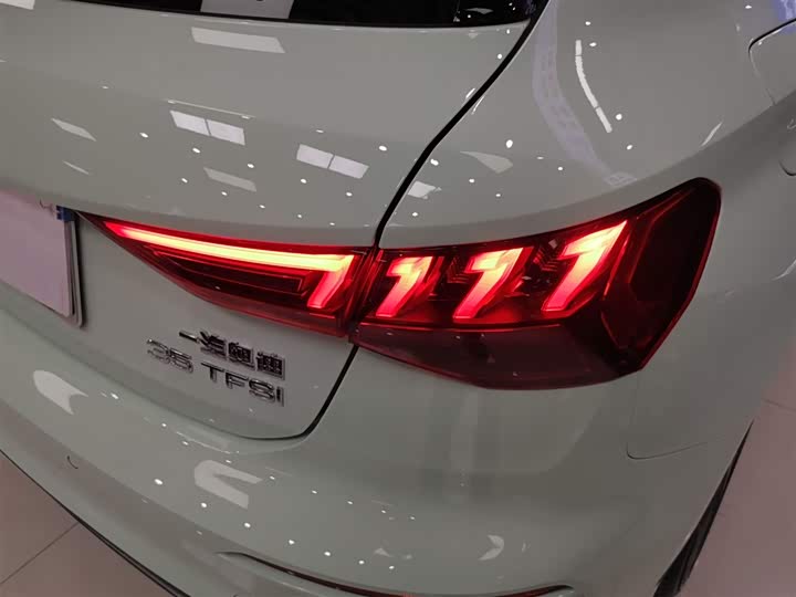 Фото 8 - Audi A3