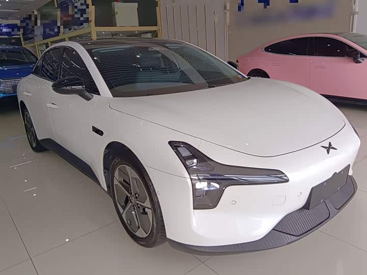 Фото 4 - XPeng Mona M03