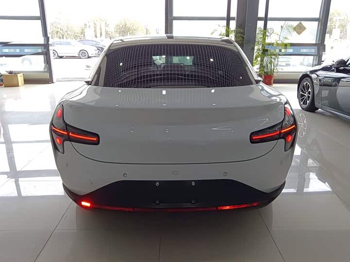 Фото 6 - XPeng Mona M03