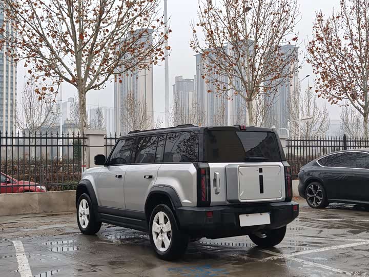 Фото 4 - Chery iCar 03