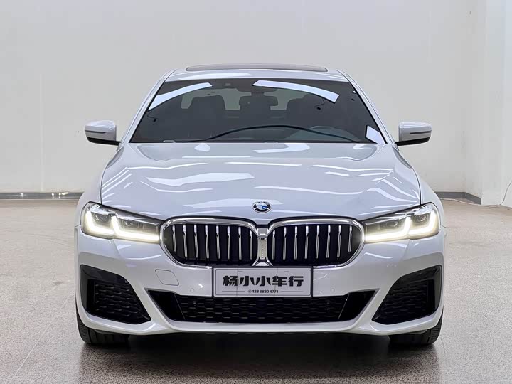 Фото 3 - BMW 5 Series