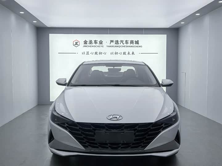 Фото 2 - Hyundai Elantra N line