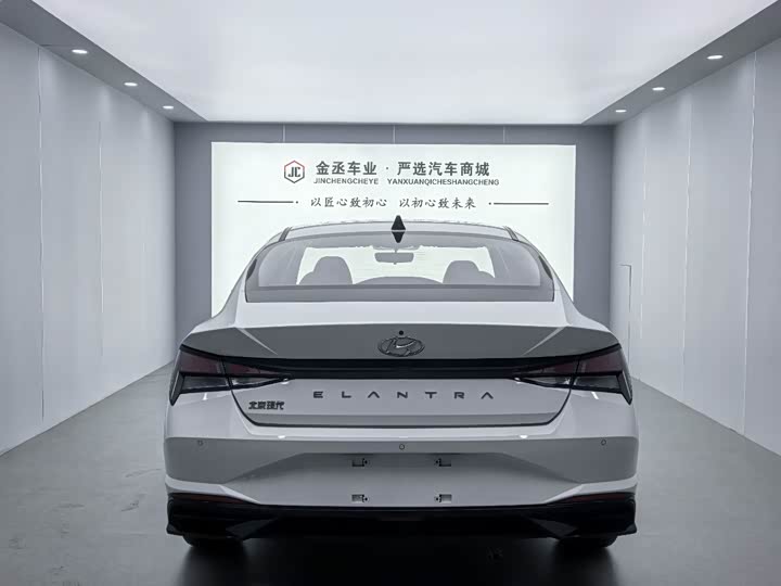 Фото 4 - Hyundai Elantra N line