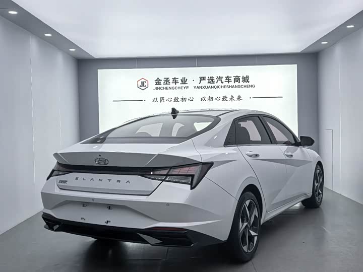 Фото 5 - Hyundai Elantra N line