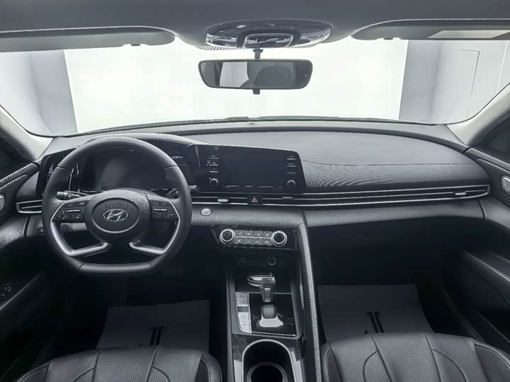 Фото 9 - Hyundai Elantra N line