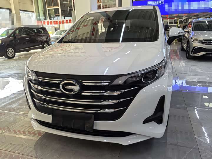 Фото 2 - GAC Trumpchi M6