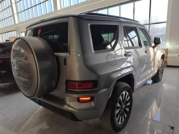 Фото 7 - Tank 700 Hybrid